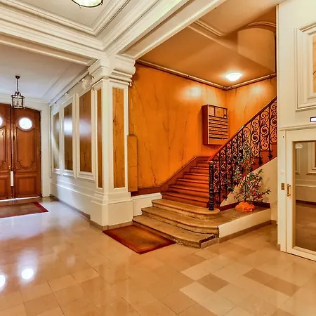 Spacious & Familial Flat Near Louvre Museum * פריז