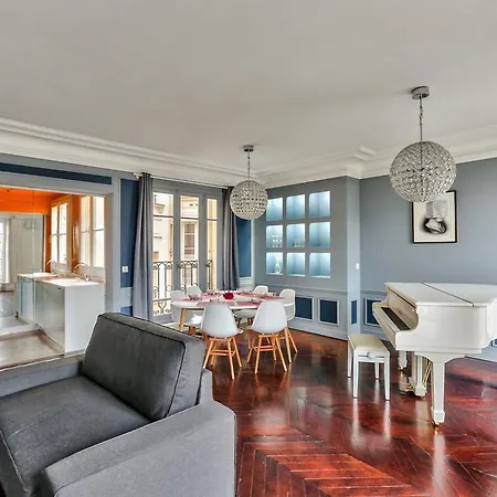 Spacious & Familial Flat Near Louvre Museum *